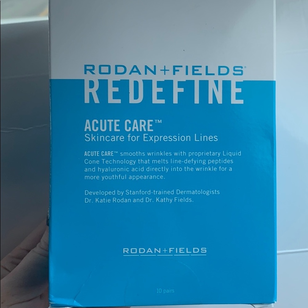 Redefine acute care strips for wrinkles